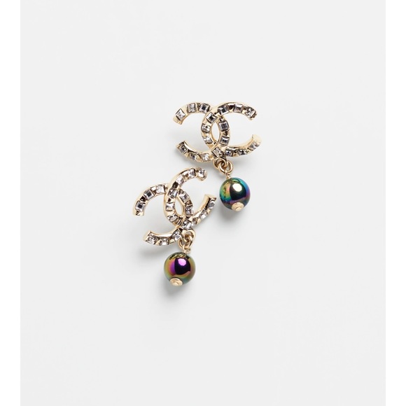 ❌SOLD ❌CHANEL earrings - Picture 2 of 7